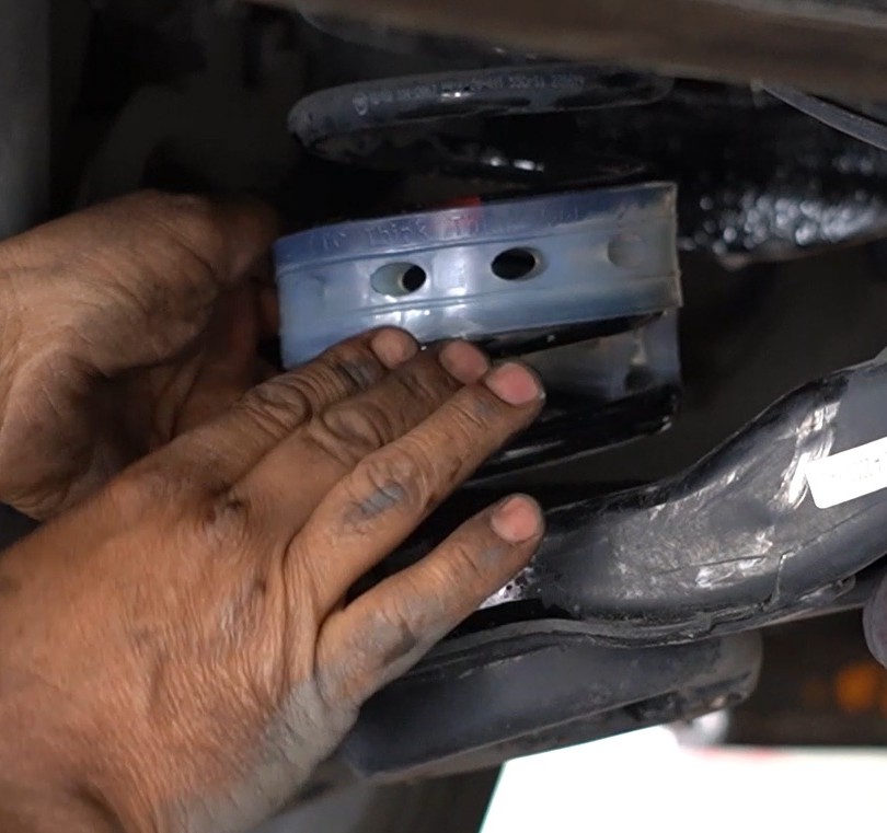 نصب ضربه گیر کمک فنر TTC